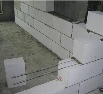 復合保溫砌塊生產設備 建筑砌塊行業的節能革新利器
